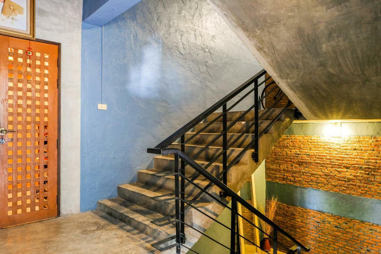 Isleep Guesthouse Чиангмай Экстерьер фото